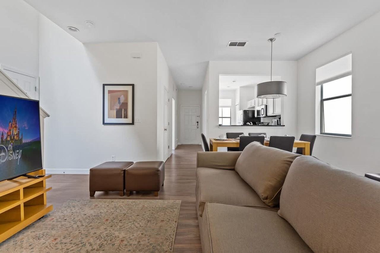 2761 Corvette Ln #1280892P - Photo 4 of 47