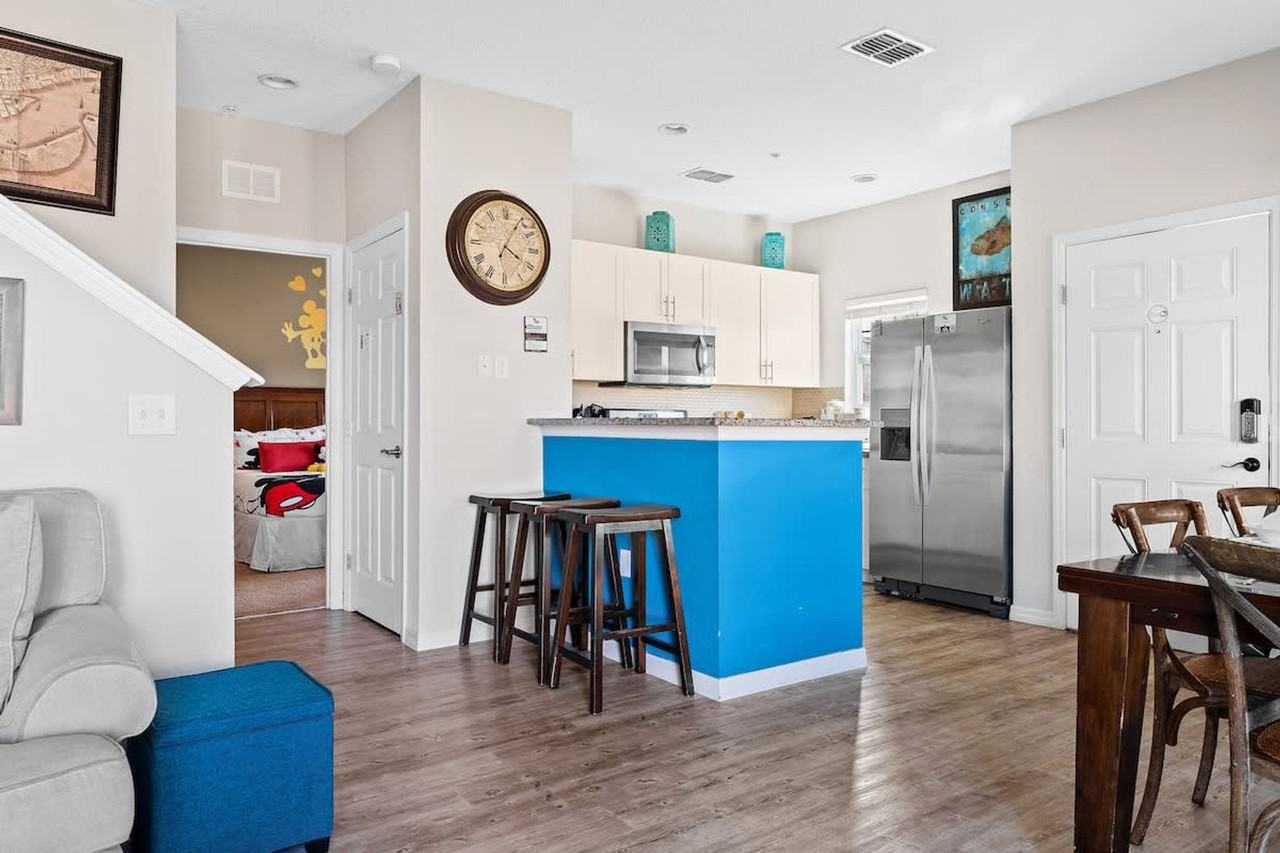 8989 Shine Dr #1280899P - Photo 6 of 46