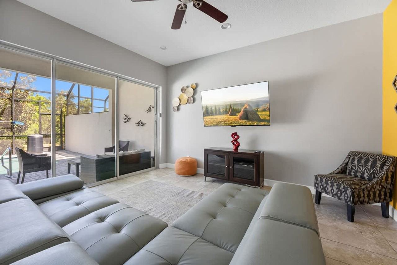 466 Captiva Dr #1280937P - Photo 3 of 50