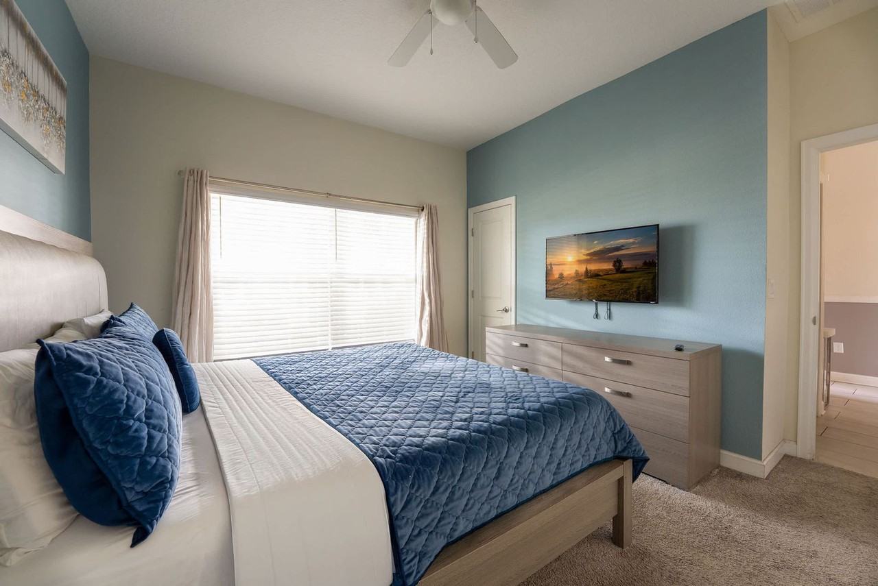 4977 Windermere Ave #1280962P - Photo 7 of 48