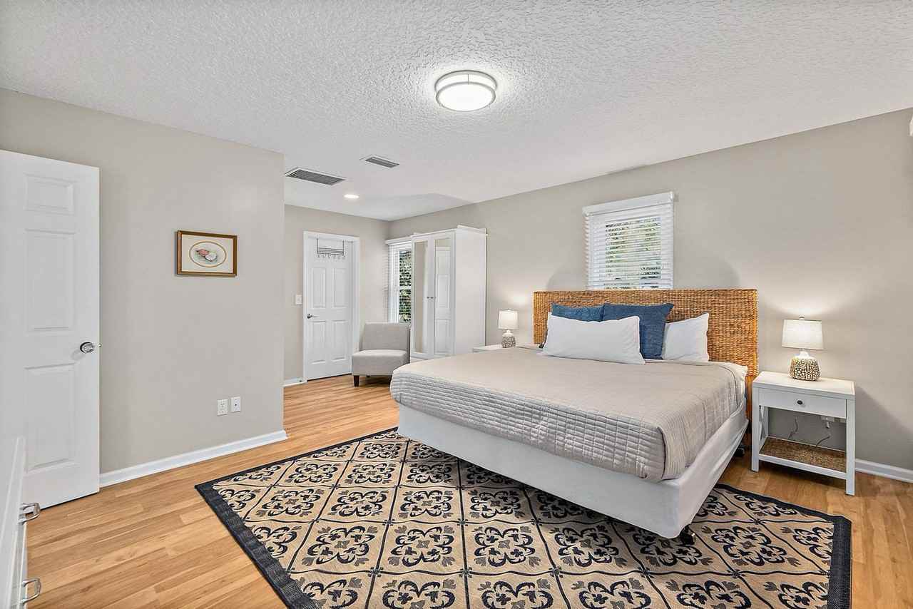 12 Sylvan Drive - Photo 3 of 56