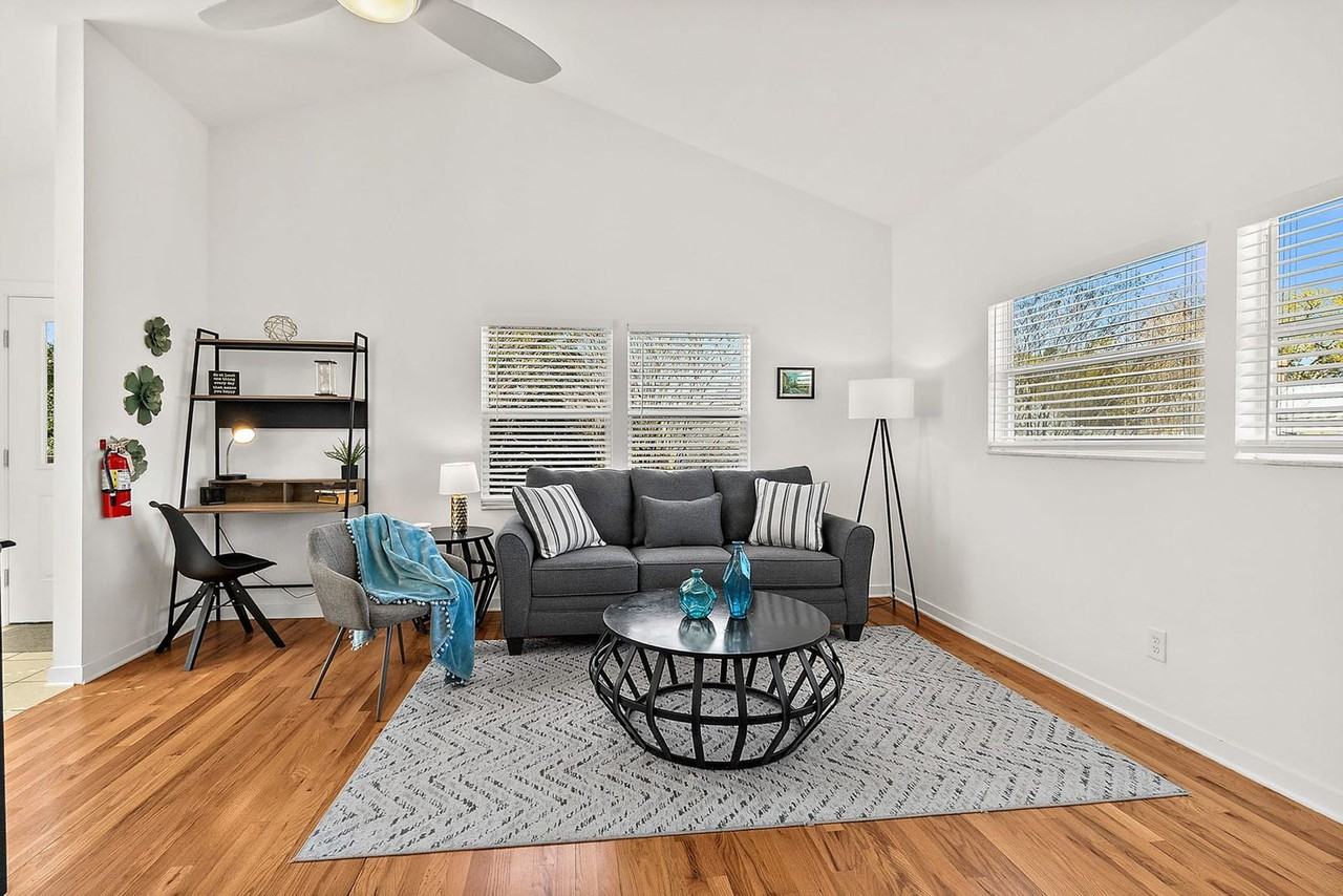 27 Old Mission Ave #1281933P - Photo 7 of 44