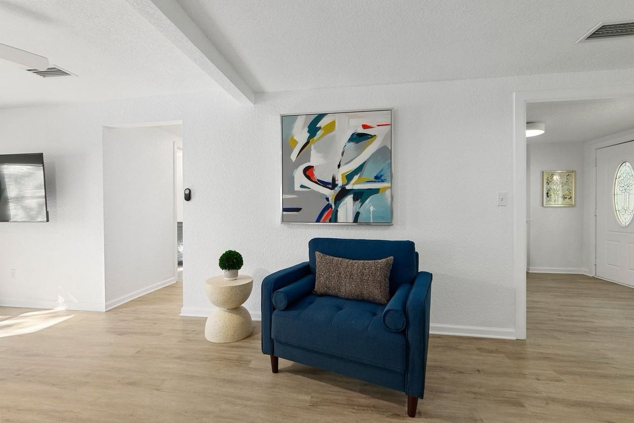 46 Phillips Street #1281939P - Photo 2 of 40