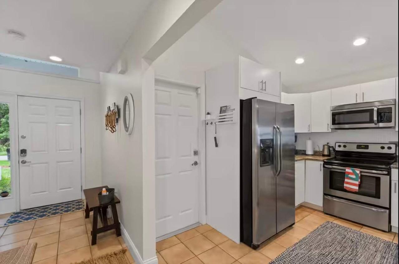 1826 Castile St #1281993P - Photo 7 of 29