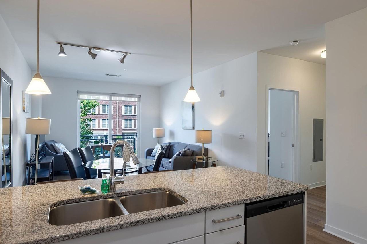 75 Tresser Blvd #1282211P - Photo 5 of 18