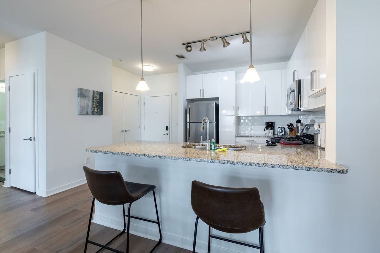 75 Tresser Blvd #1282211P - Photo 7 of 18