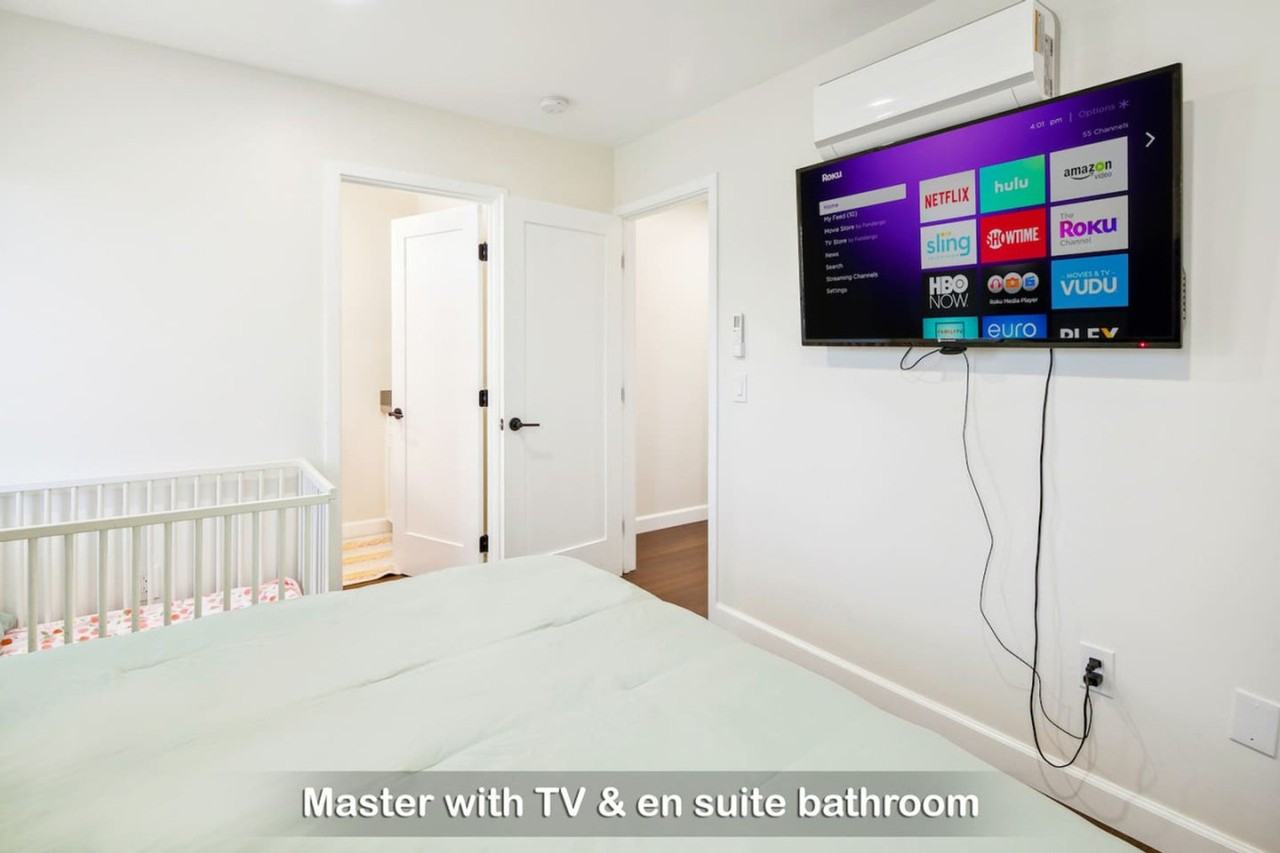 721 E 22nd St #1283117P - Photo 6 of 27