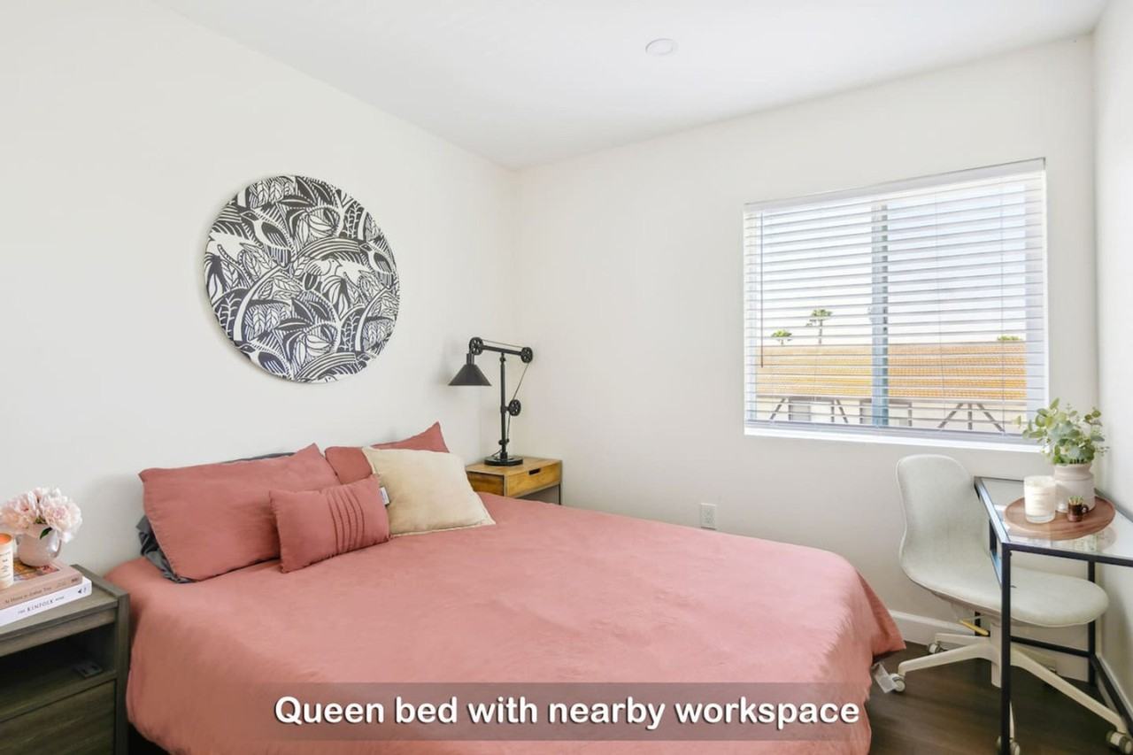 721 E 22nd St #1283117P - Photo 7 of 27