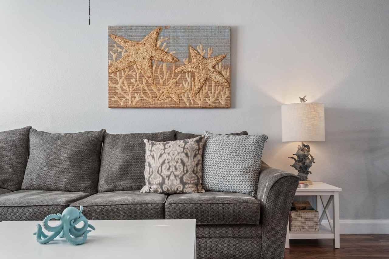 1901 72nd St W #1284300P - Photo 4 of 50