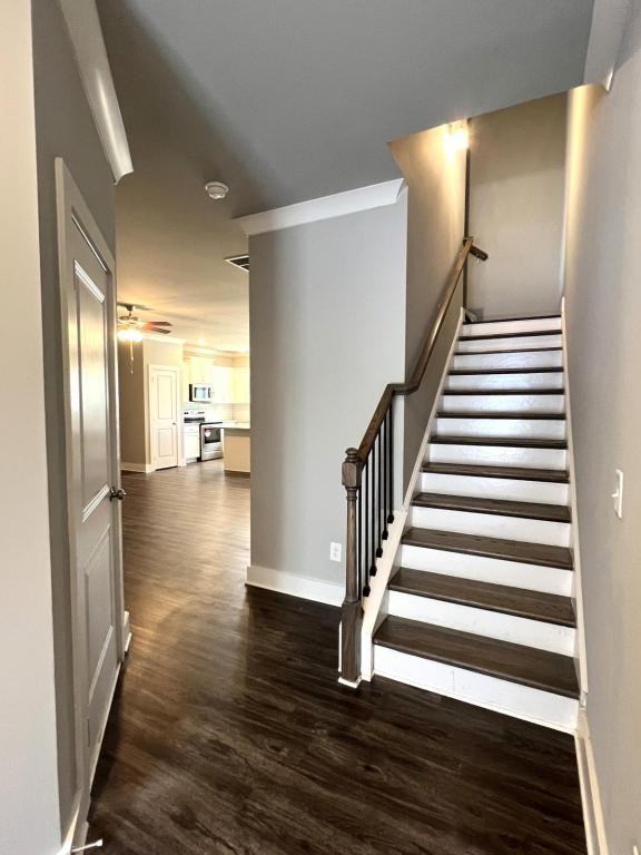 114 Mcallister Rd - Photo 2 of 33