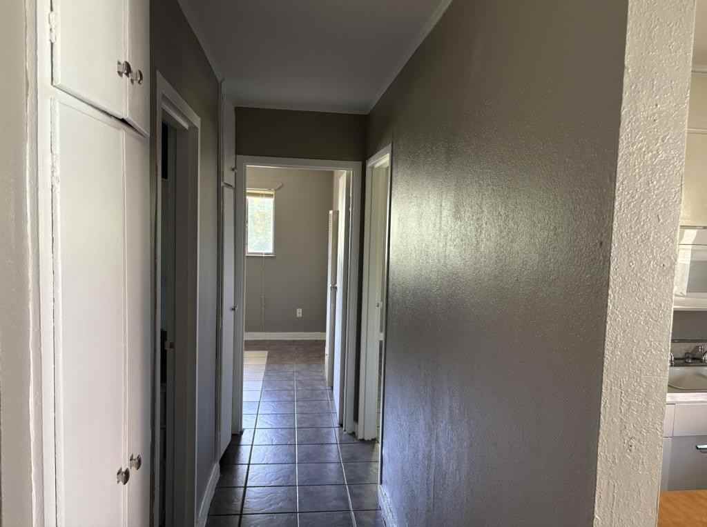 107 East 9th Street - Photo 6 of 10