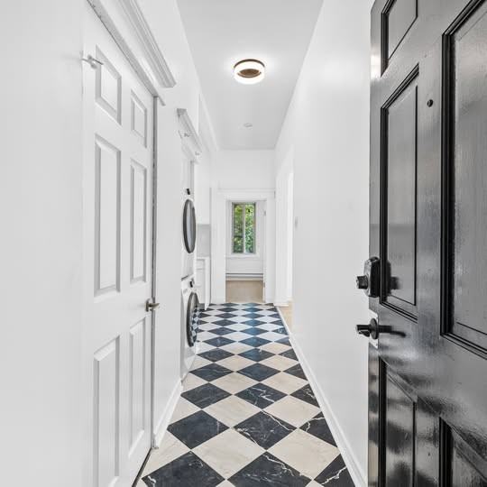 4821 Avenue du Parc #3 - Photo 2 of 16