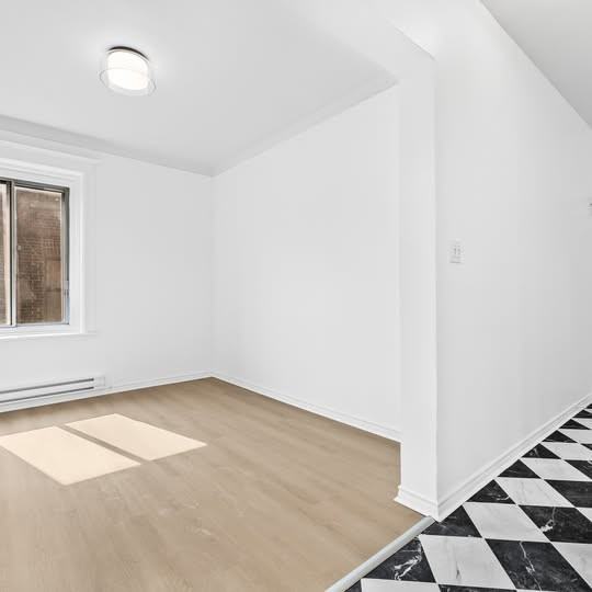 4821 Avenue du Parc #3 - Photo 7 of 16