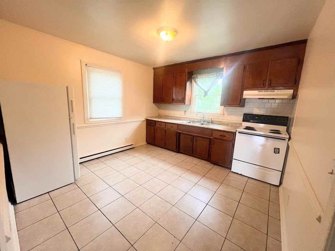 241 South 11th Avenue - Photo 2 of 8