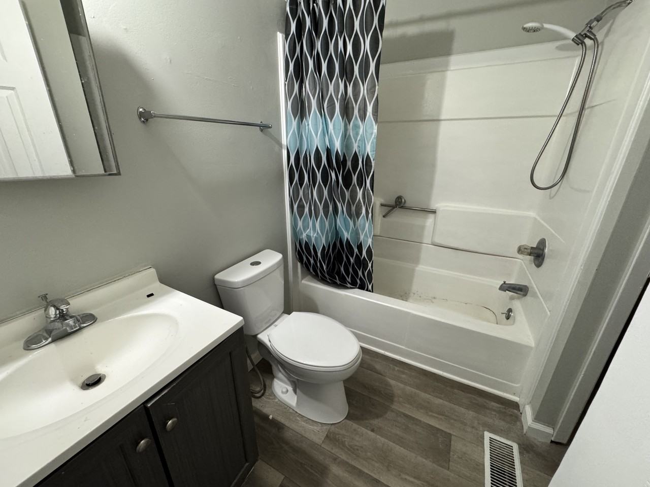 820 S Market St #1 - Photo 6 of 6