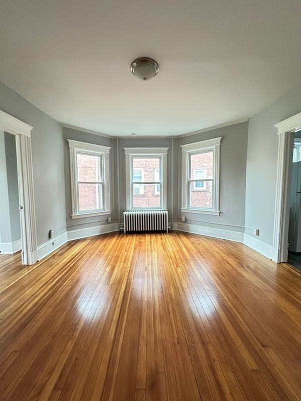 808810 Capitol Ave - Photo 2 of 9