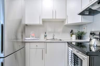 1444 Mackay Street - Photo 2 of 50