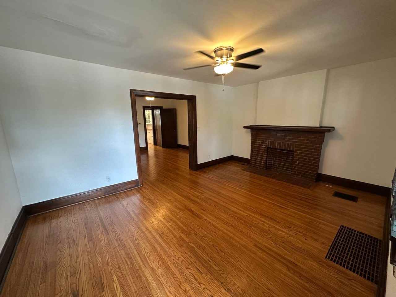 N High St 2886-2892 ONYX - Photo 3 of 50