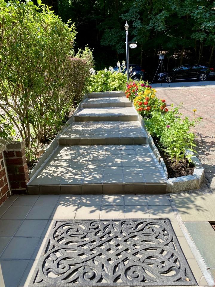 273 W 254th St #1 - Photo 2 of 14