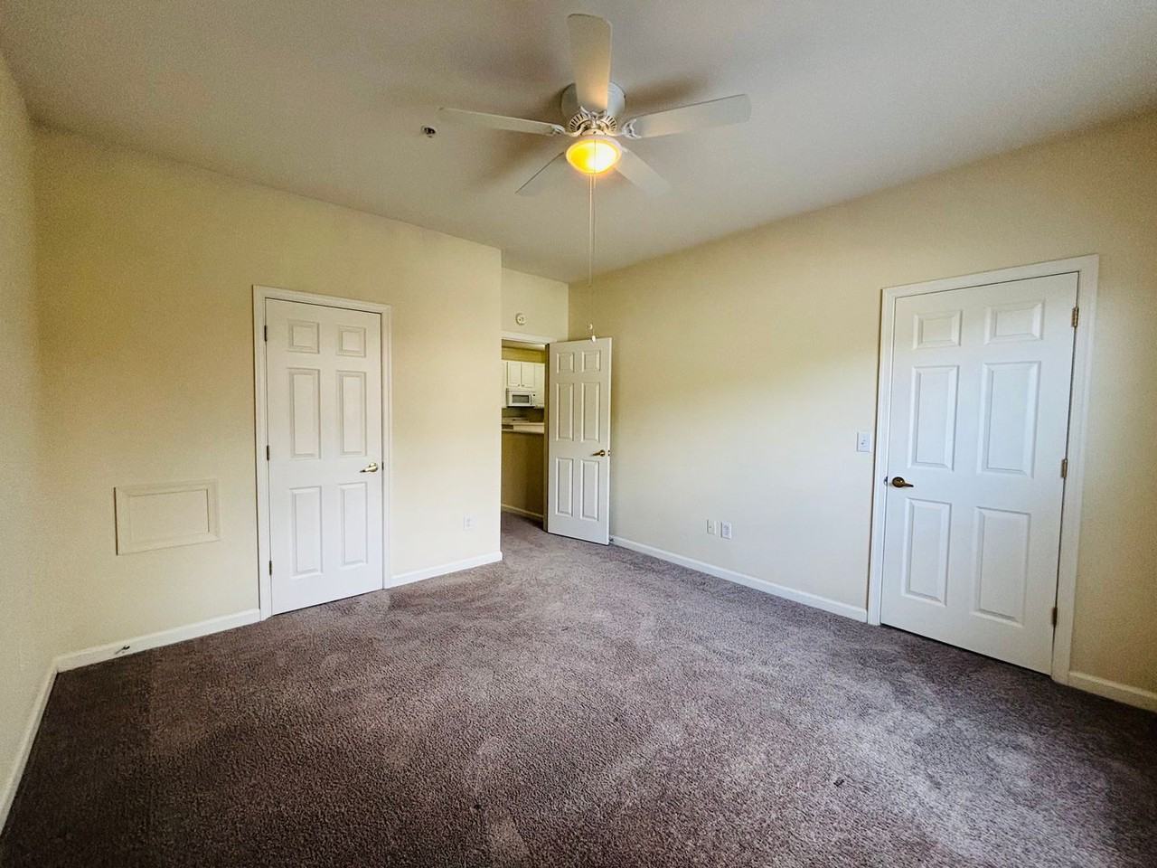 215 S Knollwood Dr #4204 - Photo 5 of 19