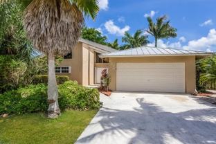 6376 Amberwoods Dr - Photo 1 of 1