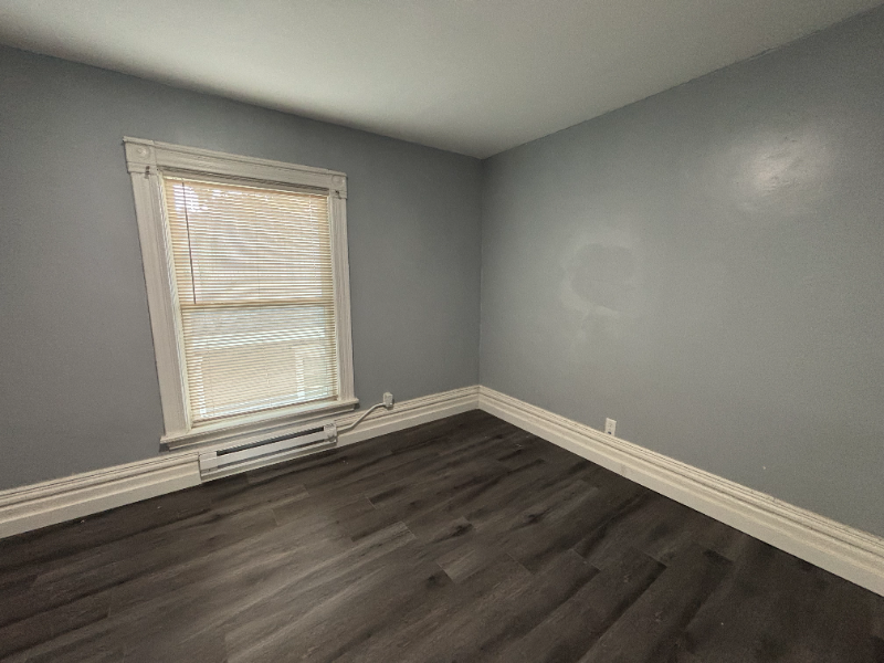 3046 Bryant Ave S #2 - Photo 6 of 15