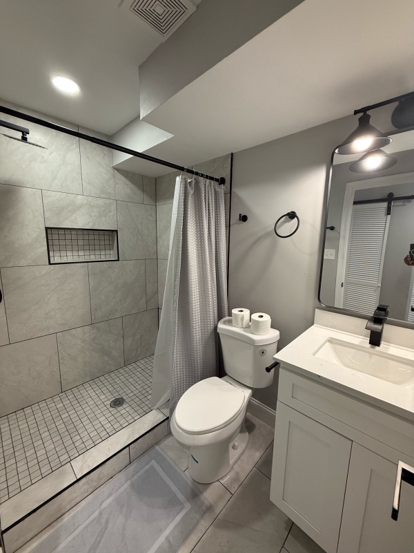 2317 Barclay St - Photo 6 of 13