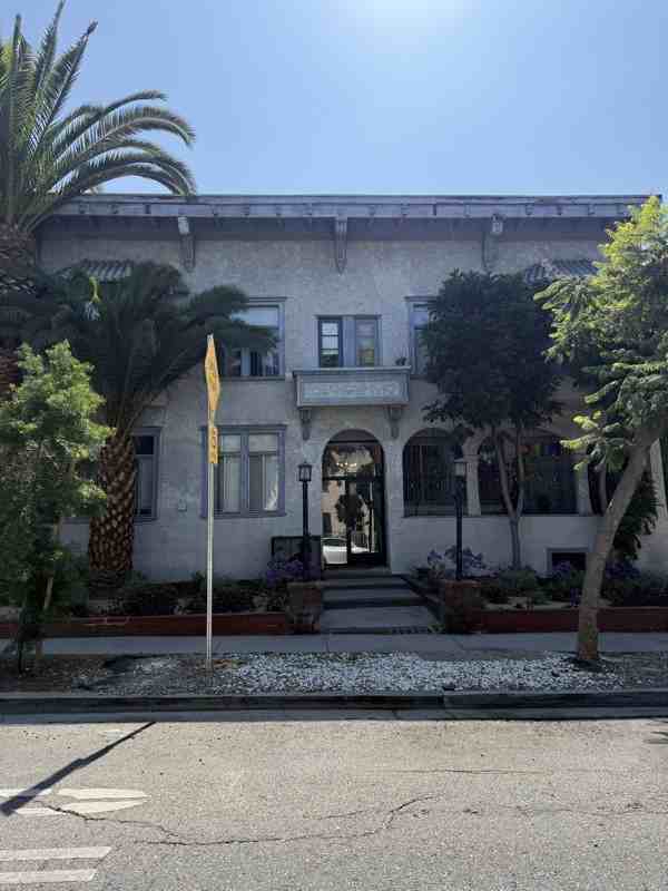 1114 Poinsettia Drive #2 - Photo 3 of 11