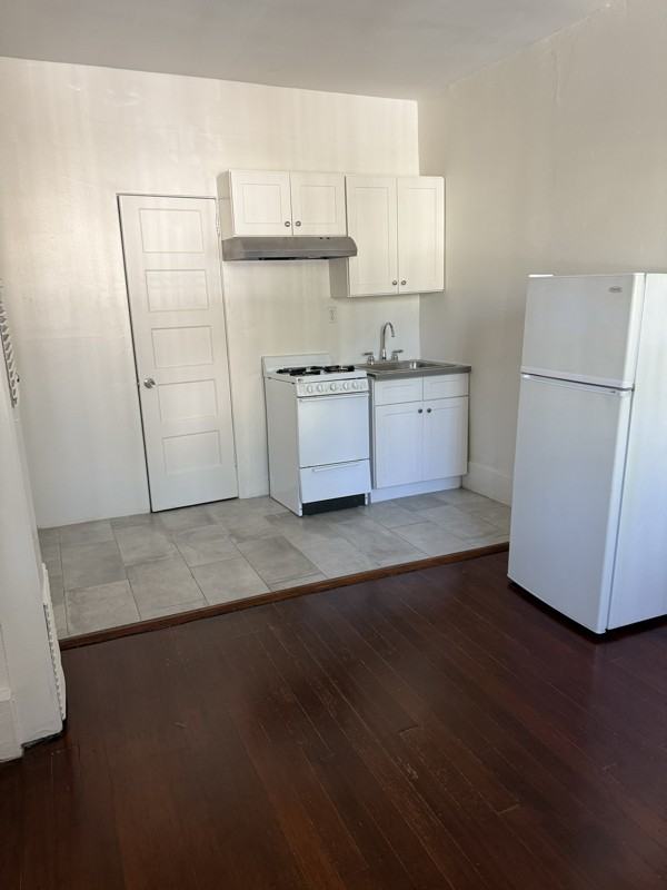 1114 Poinsettia Drive #2 - Photo 6 of 11