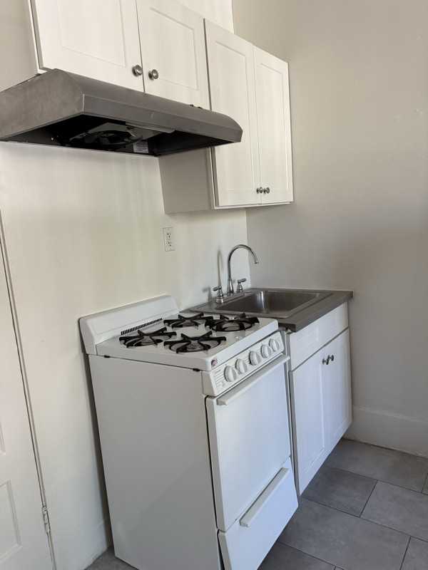 1114 Poinsettia Drive #2 - Photo 7 of 11