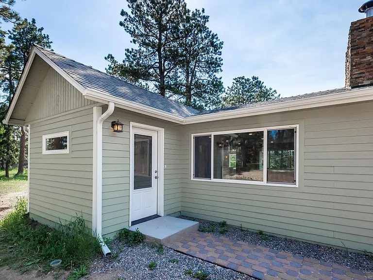 28779 Pine Trl - Photo 3 of 16