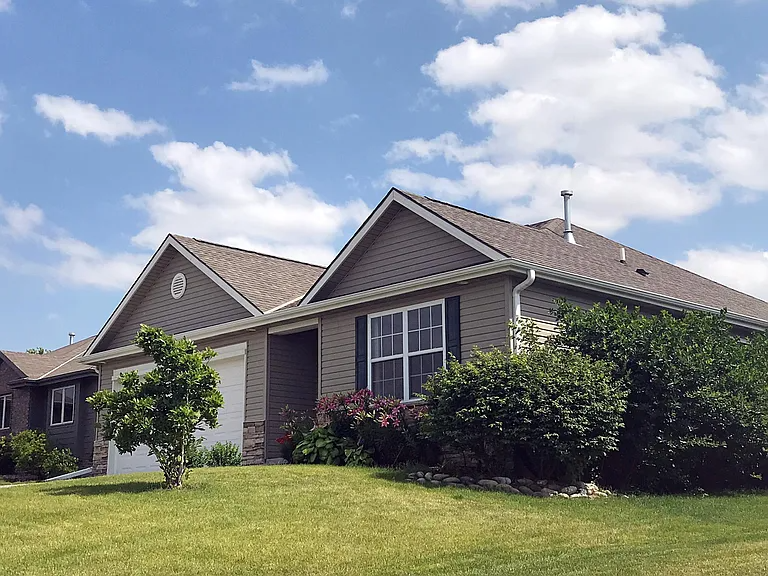 19005 Olive St - Photo 2 of 11