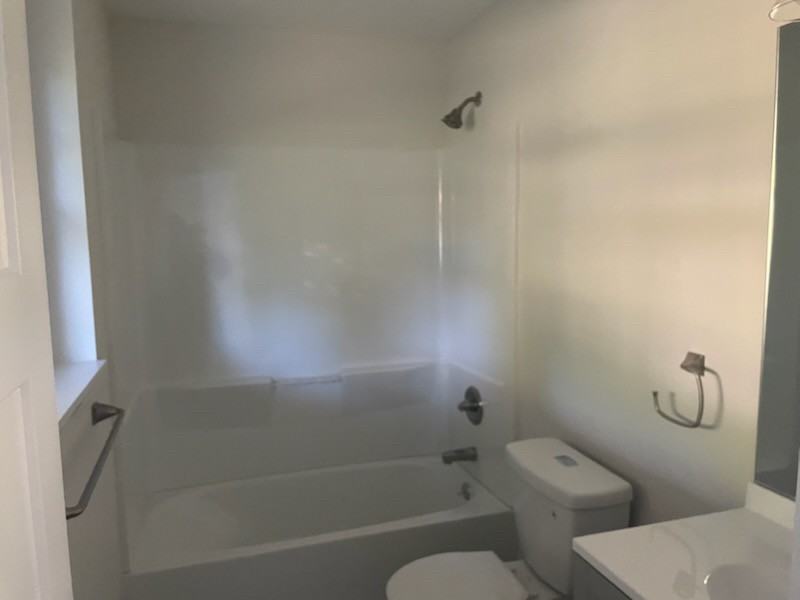 103 Scott St - Photo 3 of 3