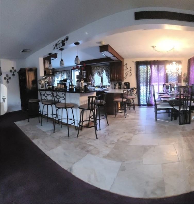 42 Dartmouth St - Photo 4 of 50