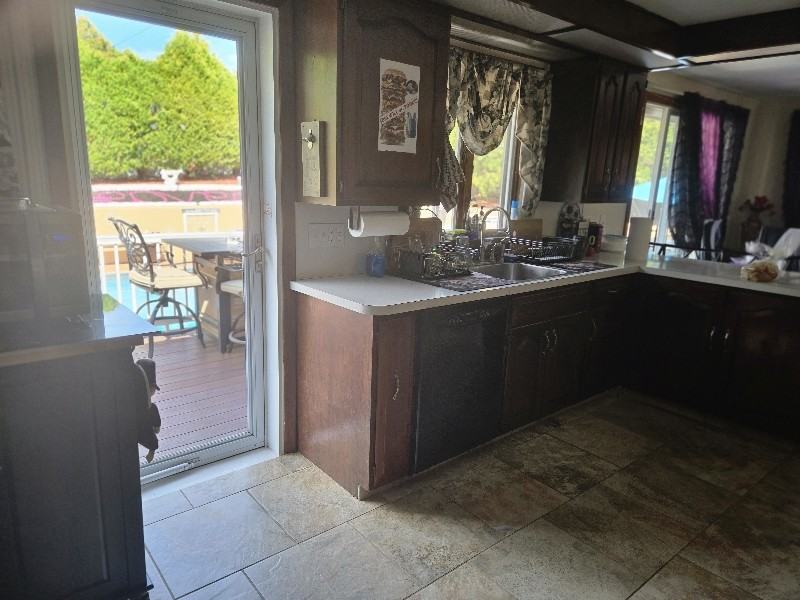 42 Dartmouth St - Photo 7 of 50