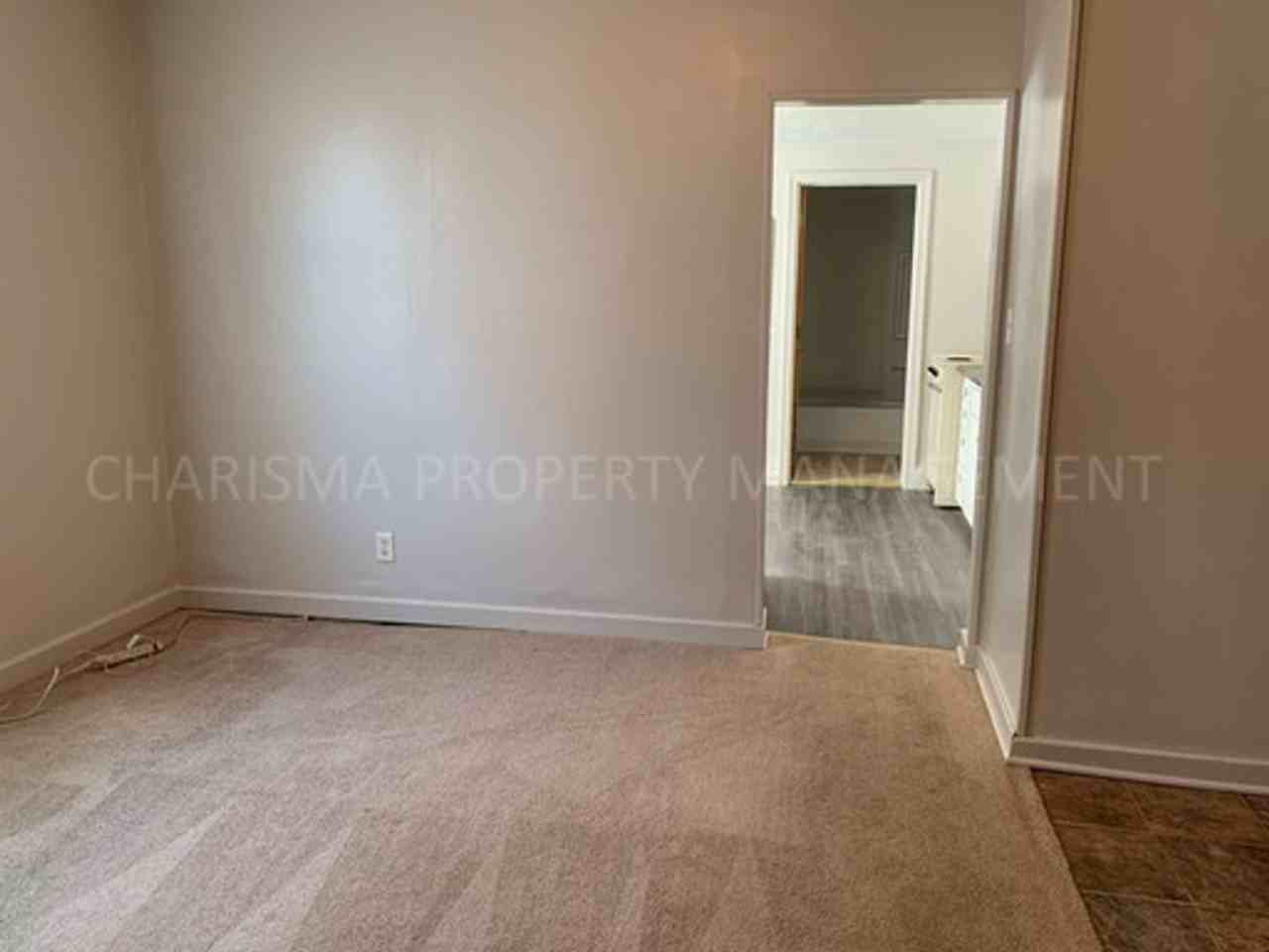 817 W 11th St #1 - Photo 2 of 20