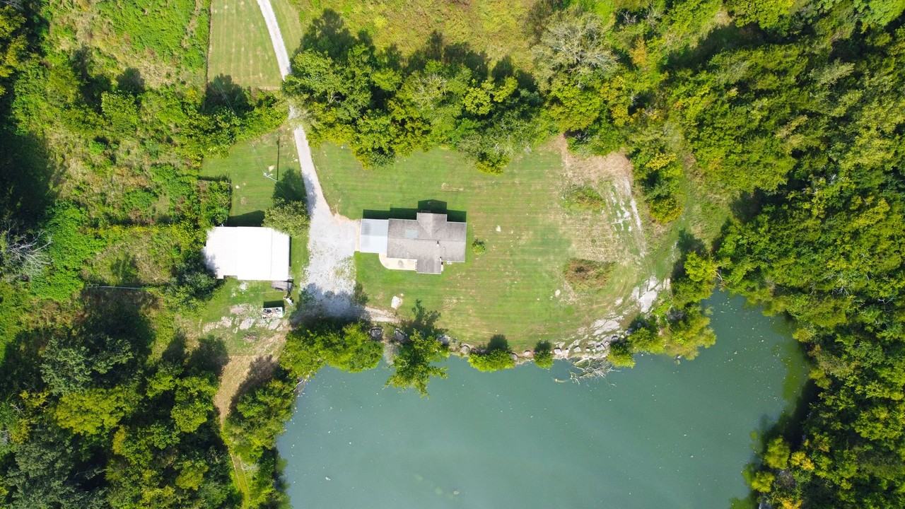 114 Drivers Ln - Photo 4 of 28