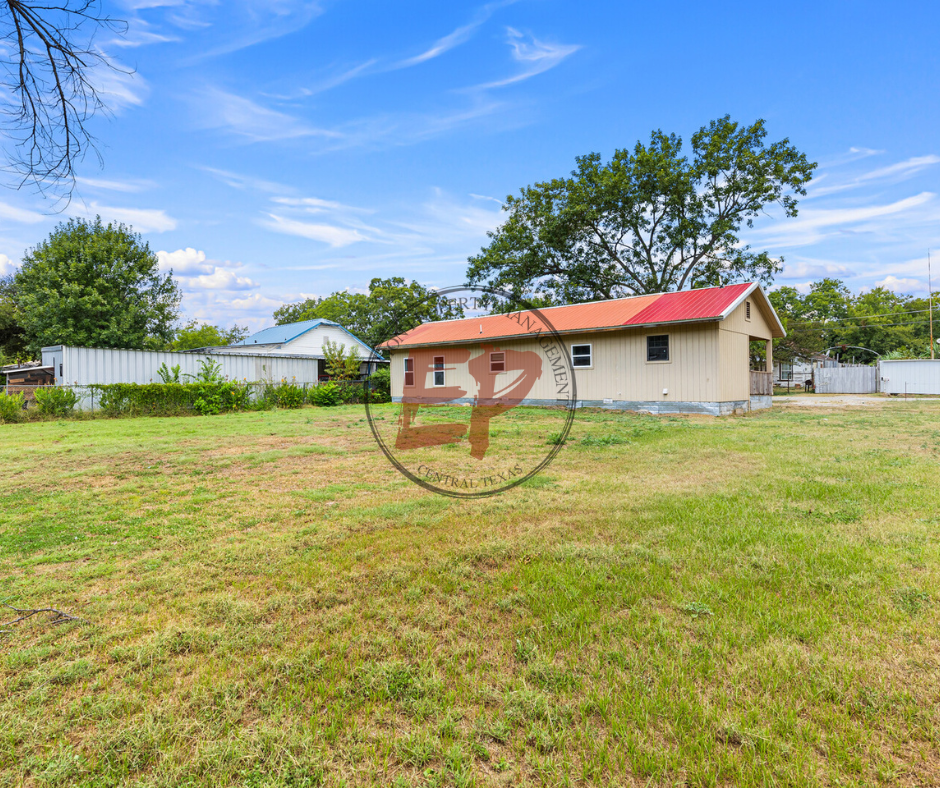 718 E Liberty St #NA - Photo 2 of 12