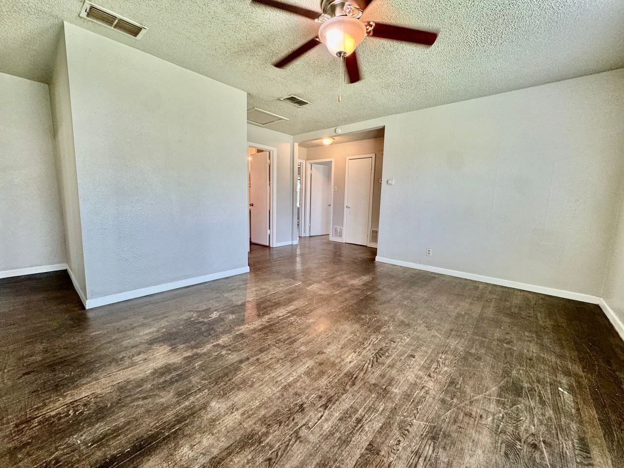 3614 30th St - Photo 3 of 18