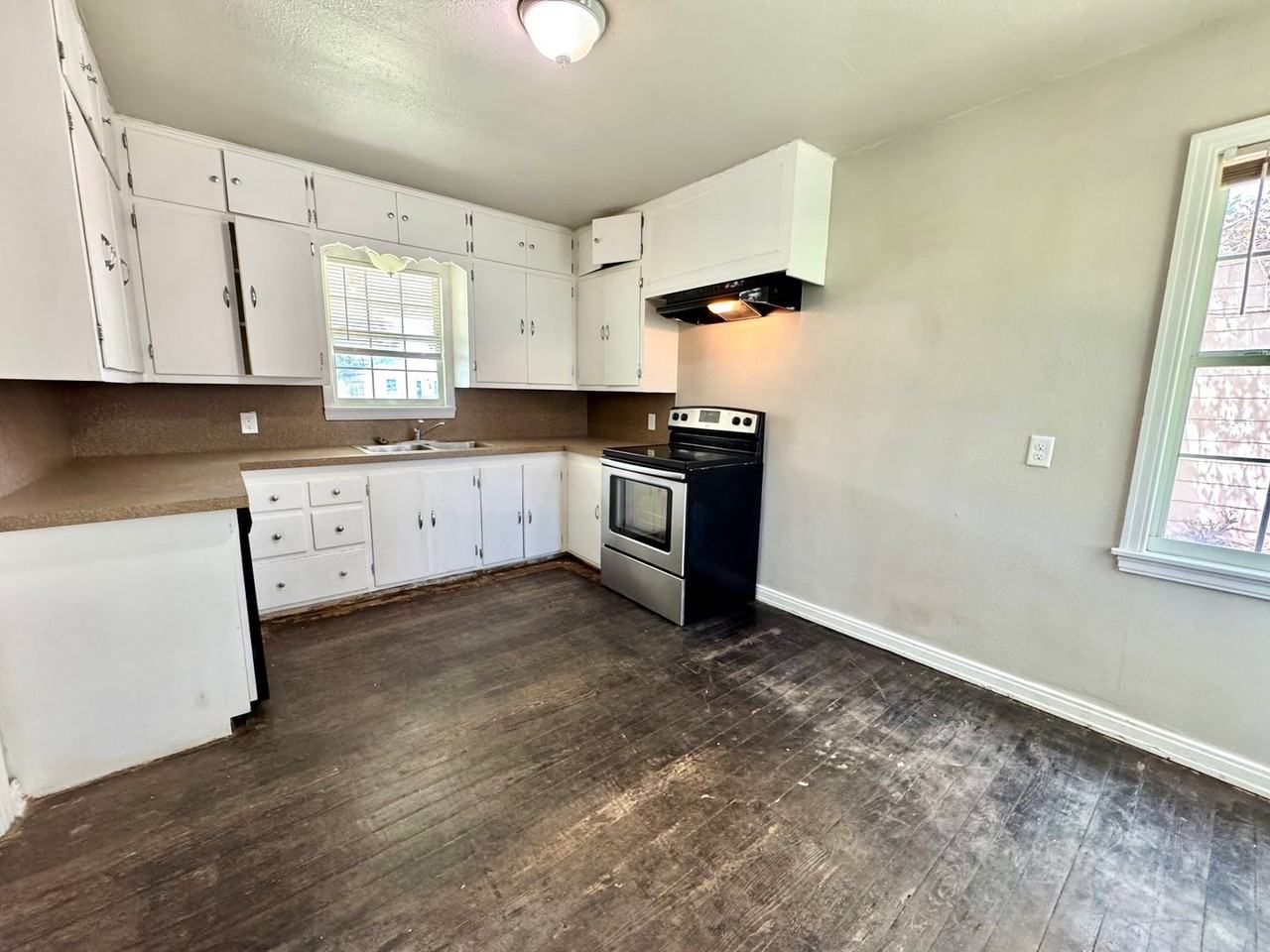 3614 30th St - Photo 5 of 18