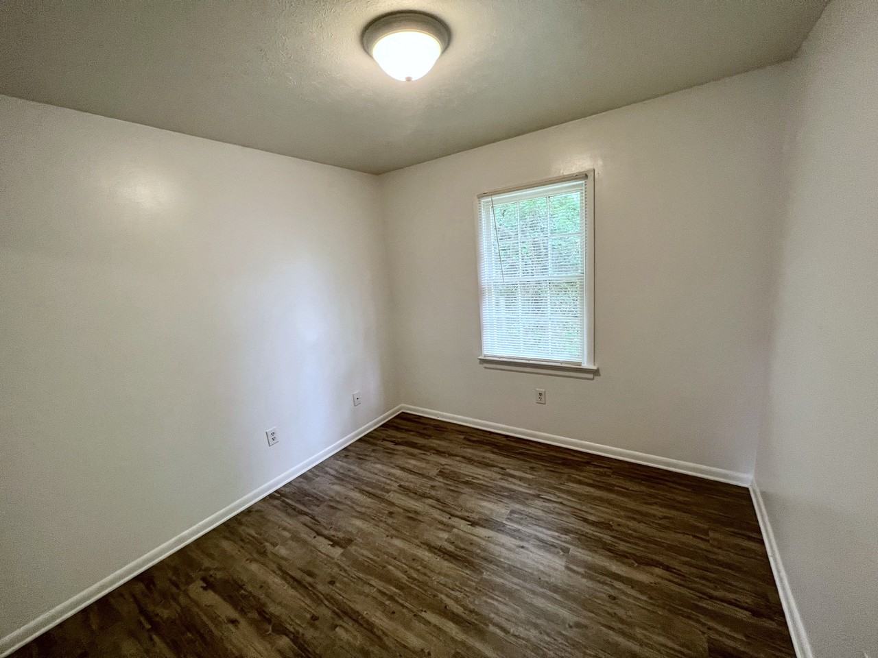 3405 Westbrook Cir #NA - Photo 5 of 11