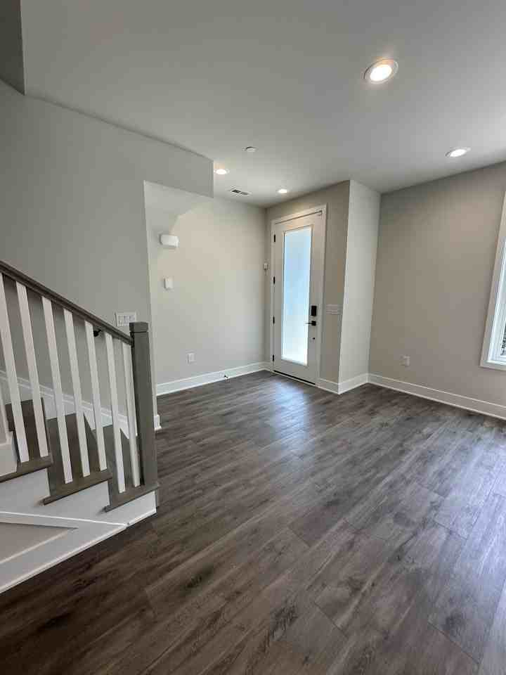 805 Laurens Aly #805 - Photo 3 of 44