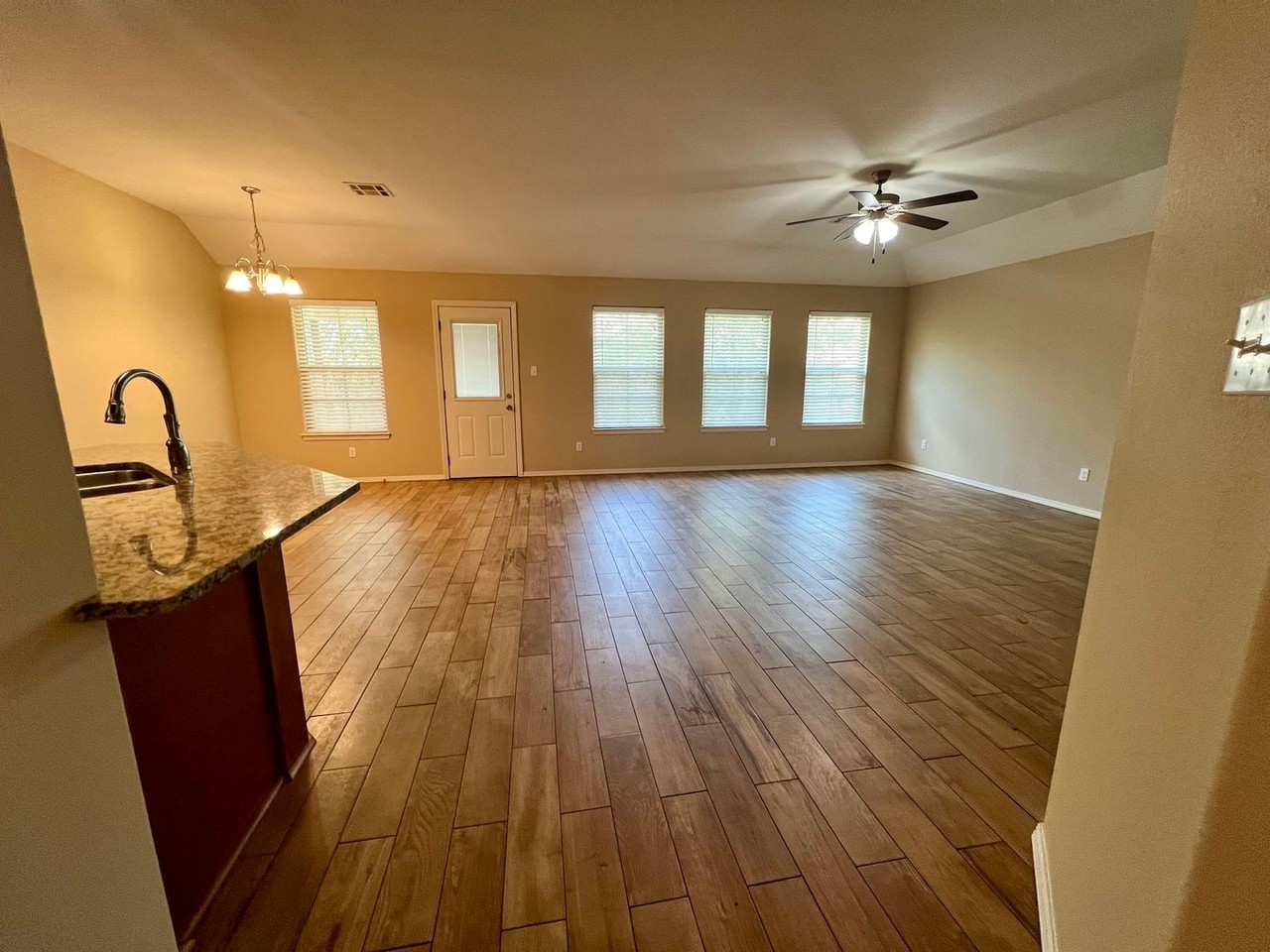 601 Ridge Point Dr - Photo 2 of 19