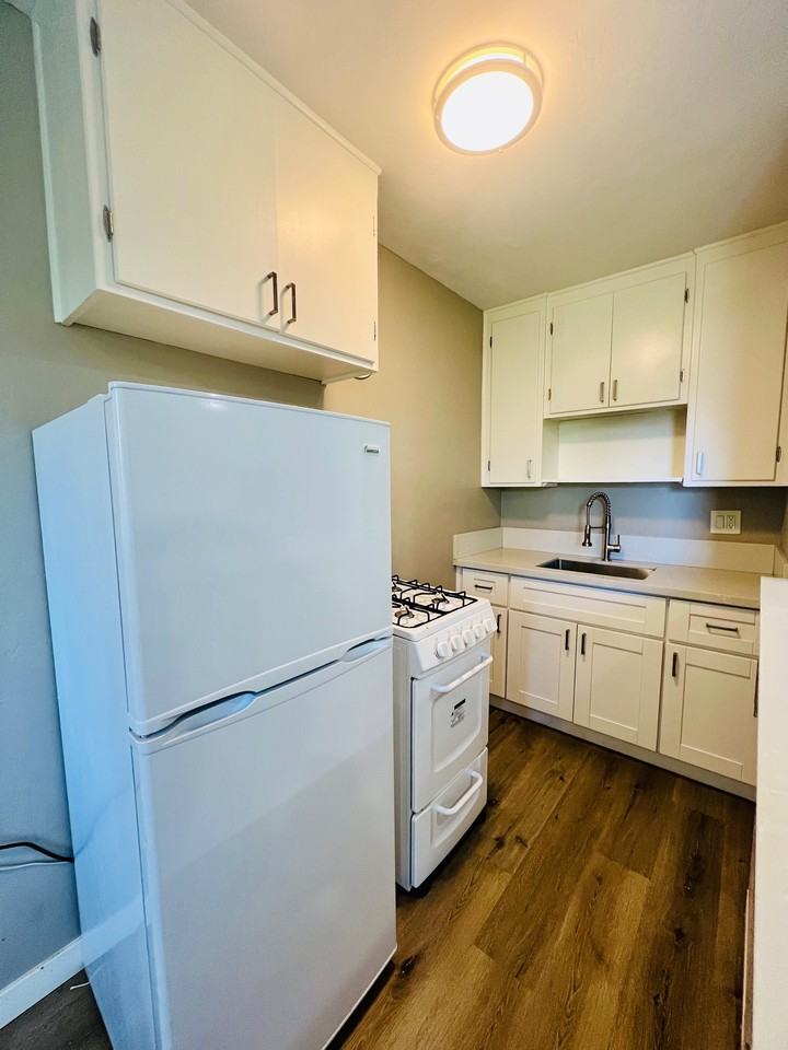 Shangri La - Photo 6 of 14