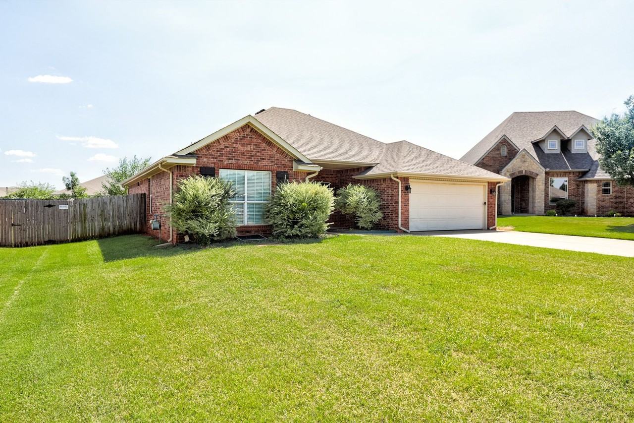 13216 Sw 2nd St - Photo 2 of 41