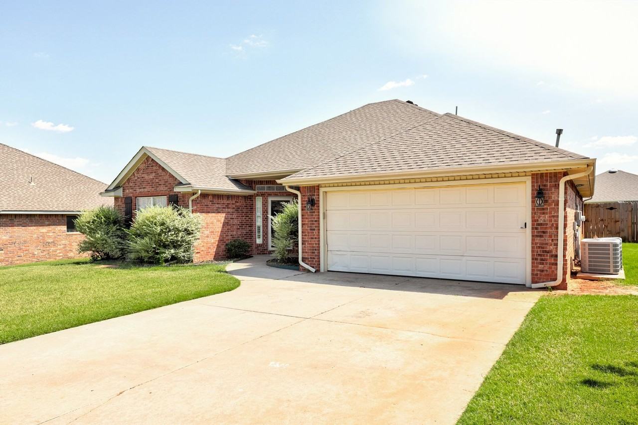 13216 Sw 2nd St - Photo 3 of 41