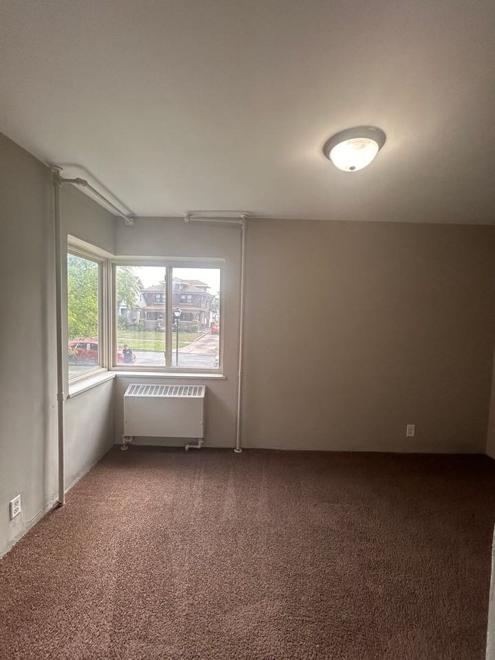 The Huntington - Photo 6 of 7