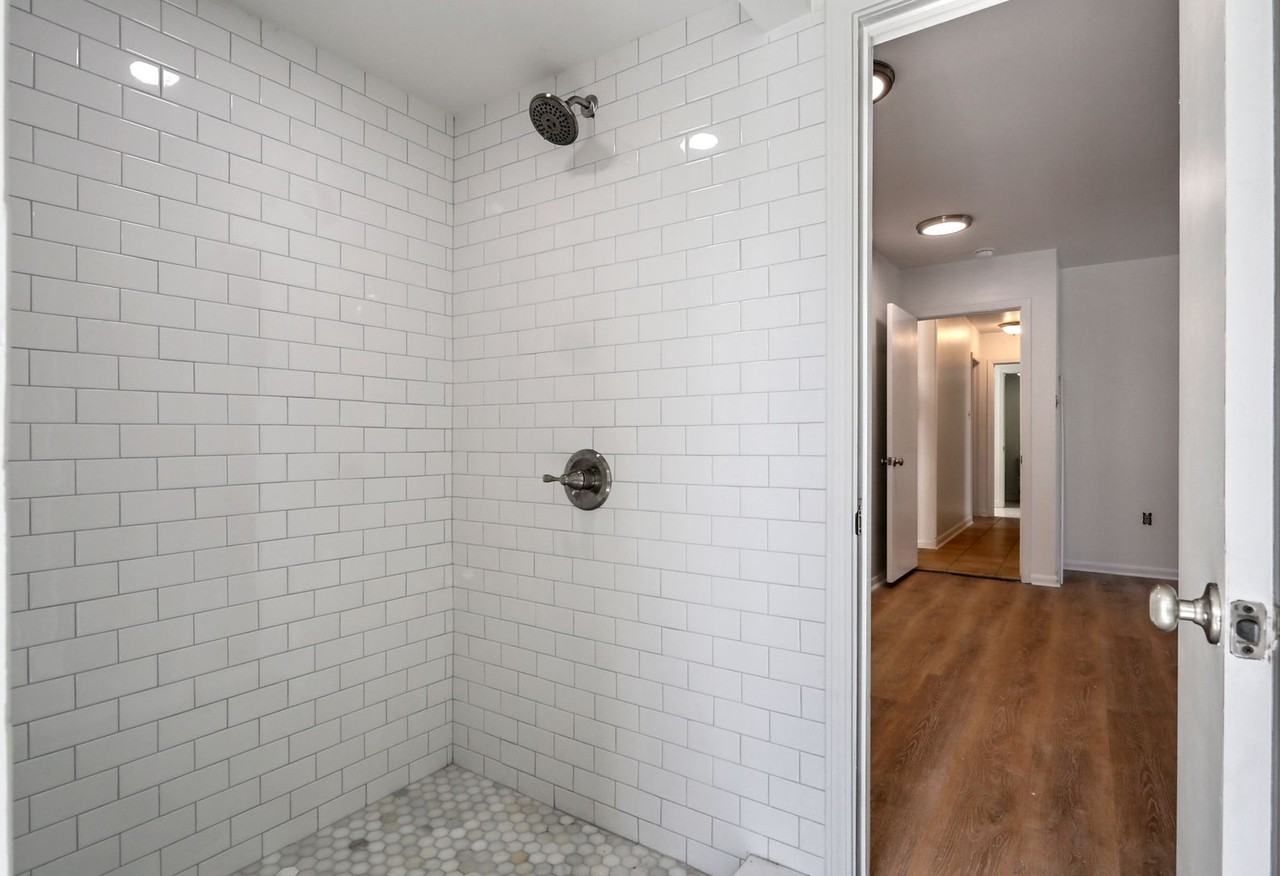 1632 Fourth Street #A - Photo 5 of 18