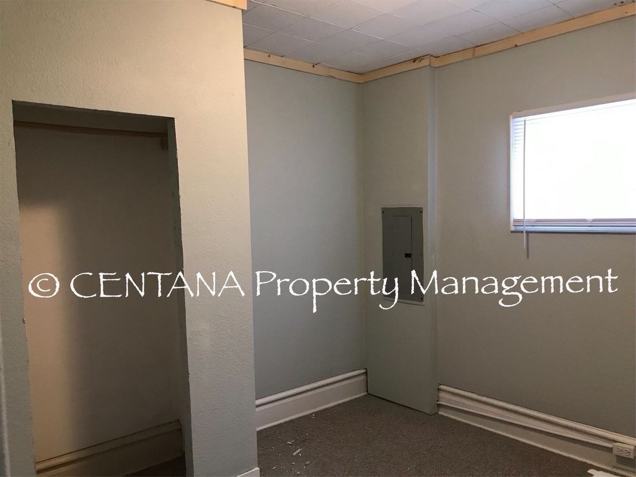 2537 S Dakota St - Photo 2 of 10