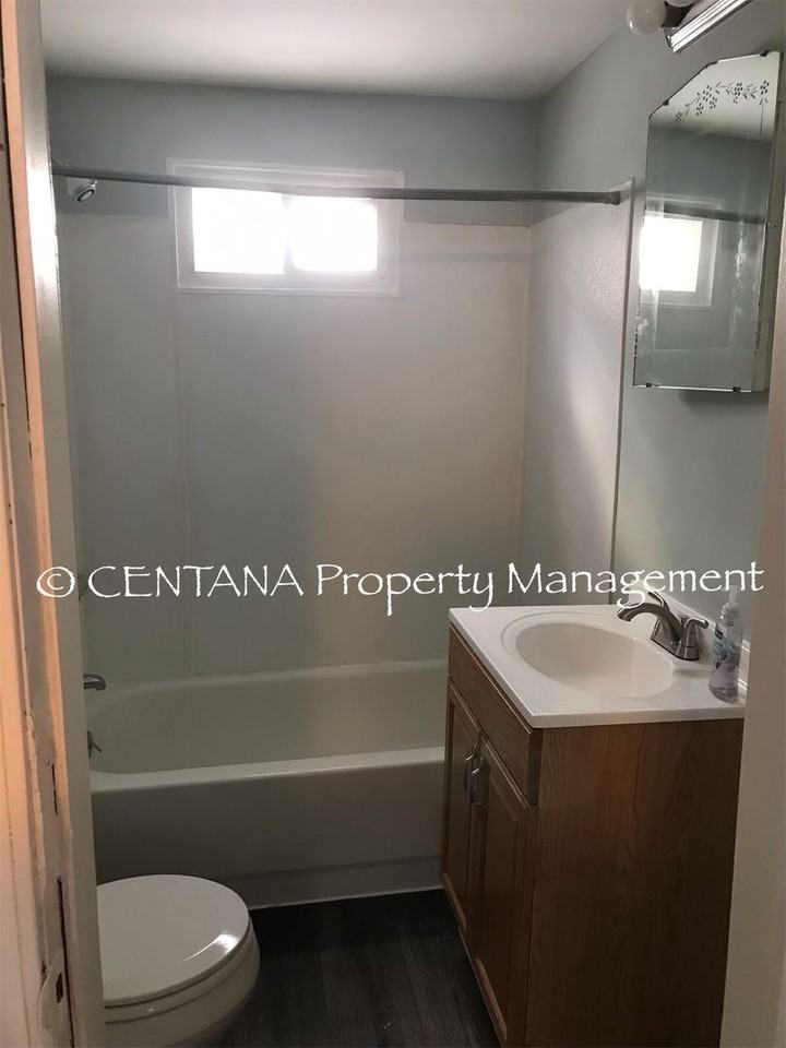 2537 S Dakota St - Photo 7 of 10